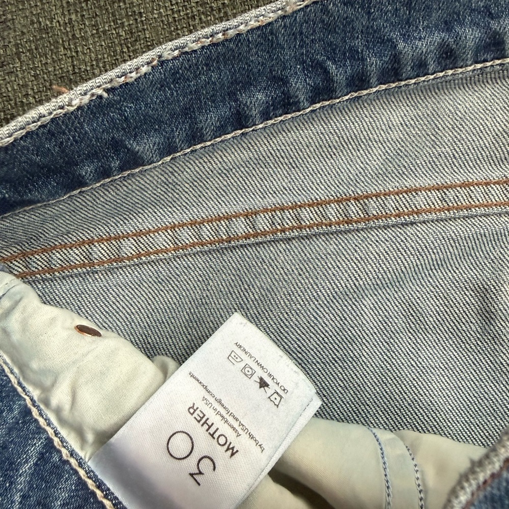 Distressed Women’s Mother Jeans faded, size 30 - Picture 4 of 4